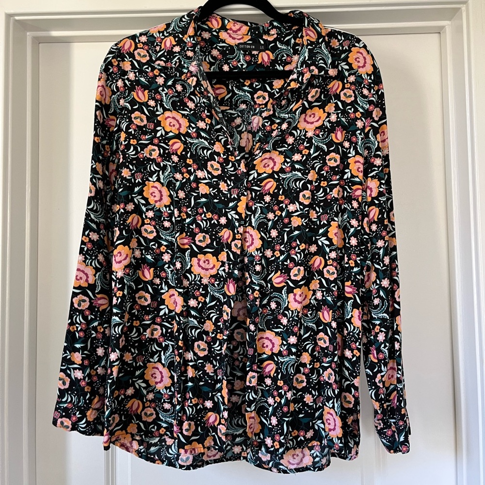 Floral statement blouse